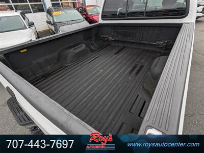 2001 Ford F-250 Super Duty XLT  4WD 7.3L - Photo 13 - Eureka, CA 95501