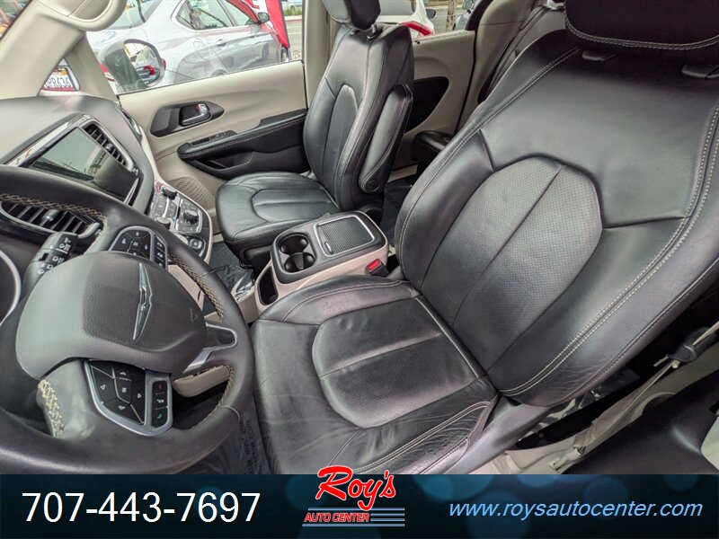 2022 Chrysler Pacifica Touring L - Photo 24 - Eureka, CA 95501