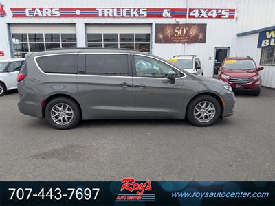 2022 Chrysler Pacifica Touring L - Photo 4 - Eureka, CA 95501