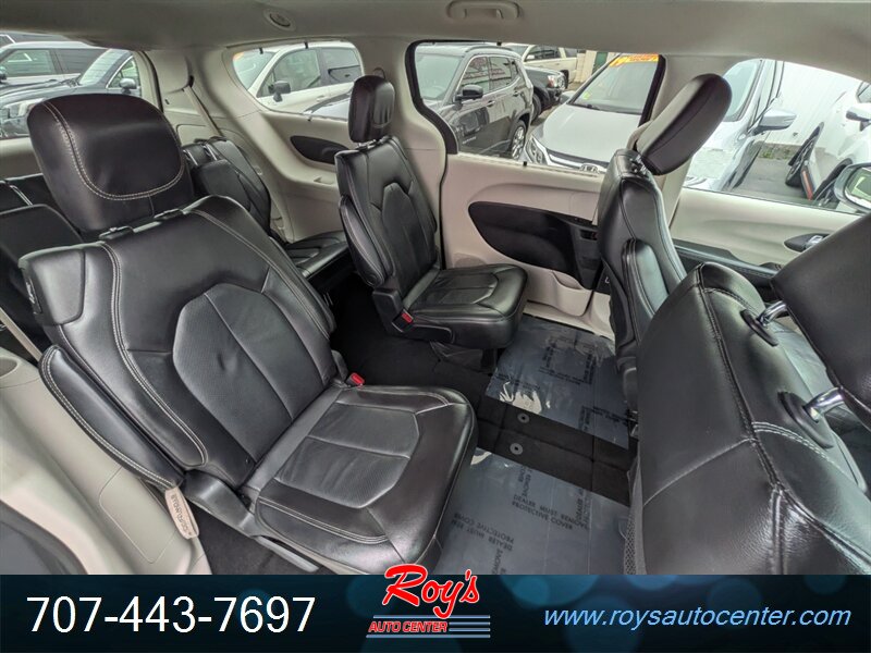 2022 Chrysler Pacifica Touring L - Photo 16 - Eureka, CA 95501