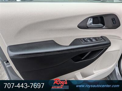 2022 Chrysler Pacifica Touring L - Photo 28 - Eureka, CA 95501