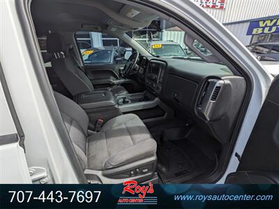 2018 Chevrolet Silverado 1500 LT  4WD - Photo 11 - Eureka, CA 95501