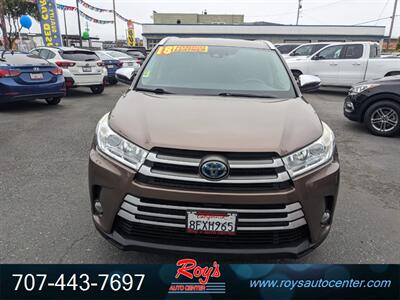 2018 Toyota Highlander Hybrid XLE  AWD - Photo 5 - Eureka, CA 95501