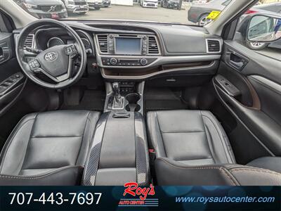 2018 Toyota Highlander Hybrid XLE  AWD - Photo 17 - Eureka, CA 95501