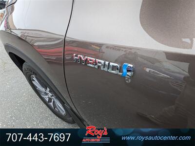 2018 Toyota Highlander Hybrid XLE  AWD - Photo 27 - Eureka, CA 95501