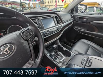 2018 Toyota Highlander Hybrid XLE  AWD - Photo 24 - Eureka, CA 95501