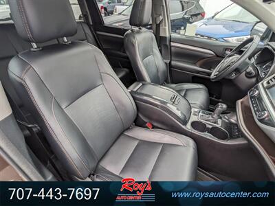 2018 Toyota Highlander Hybrid XLE  AWD - Photo 12 - Eureka, CA 95501