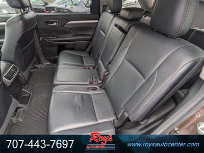 2018 Toyota Highlander Hybrid XLE  AWD - Photo 20 - Eureka, CA 95501