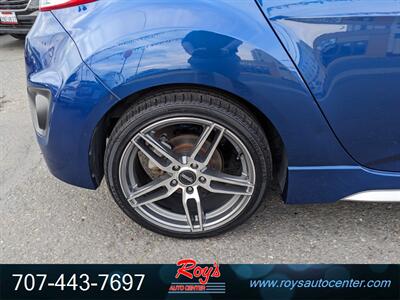 2016 Hyundai VELOSTER Turbo R-Spec   - Photo 9 - Eureka, CA 95501