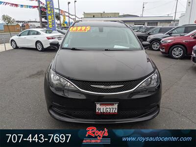 2021 Chrysler Voyager LXi   - Photo 5 - Eureka, CA 95501