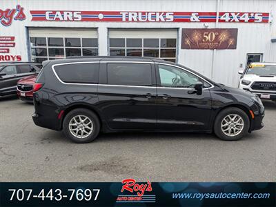2021 Chrysler Voyager LXi   - Photo 2 - Eureka, CA 95501