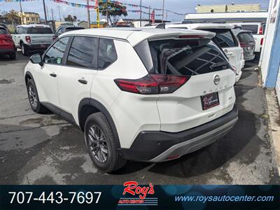 2023 Nissan Rogue S  AWD - Photo 5 - Eureka, CA 95501