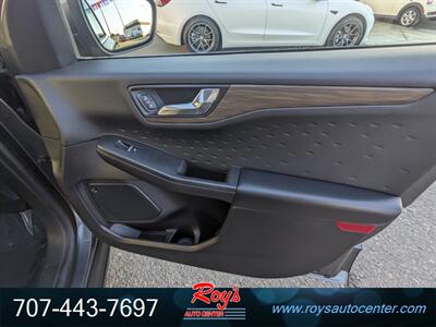 2020 Ford Escape Hybrid Titanium  AWD - Photo 11 - Eureka, CA 95501