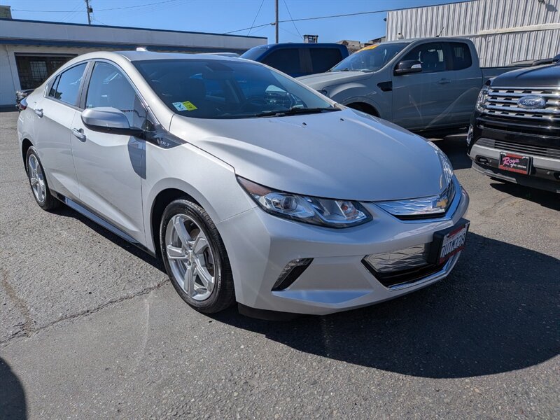 2017 Chevrolet Volt LT  
