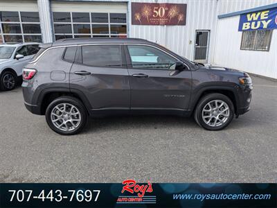 2024 Jeep Compass Latitude Lux  4WD - Photo 2 - Eureka, CA 95501