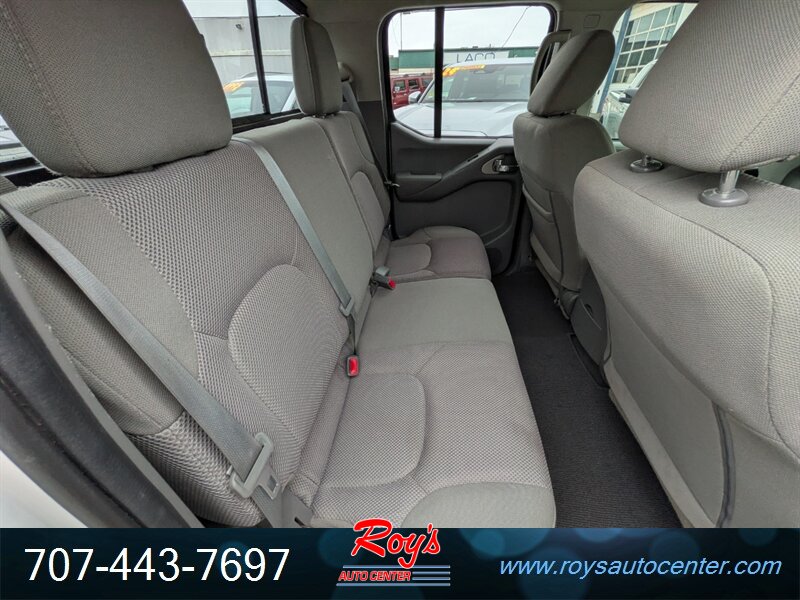 2019 Nissan Frontier SV 4WD - Photo 16 - Eureka, CA 95501