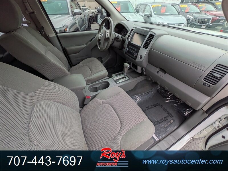 2019 Nissan Frontier SV 4WD - Photo 12 - Eureka, CA 95501