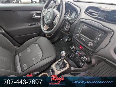 2015 Jeep Renegade  4WD - Photo 12 - Eureka, CA 95501