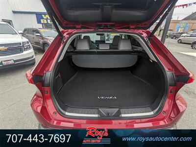 2021 Toyota Venza Limited  AWD - Photo 18 - Eureka, CA 95501