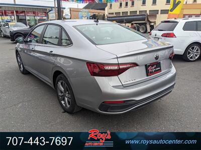 2024 Volkswagen Jetta SE   - Photo 6 - Eureka, CA 95501