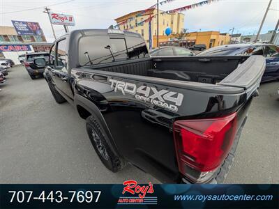 2019 Toyota Tacoma SR V6  4WD - Photo 17 - Eureka, CA 95501