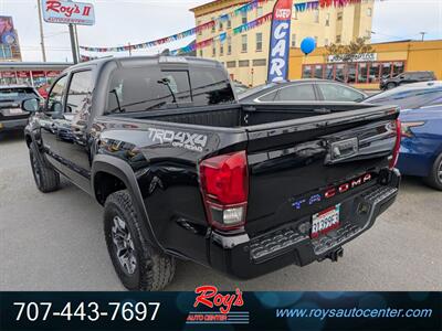 2019 Toyota Tacoma SR V6  4WD - Photo 6 - Eureka, CA 95501