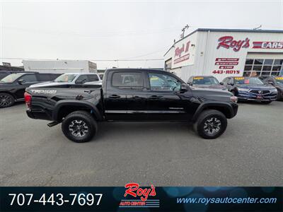 2019 Toyota Tacoma SR V6  4WD - Photo 2 - Eureka, CA 95501