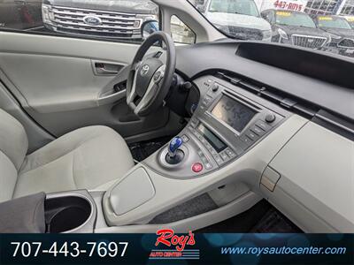 2012 Toyota Prius Three - Photo 10 - Eureka, CA 95501