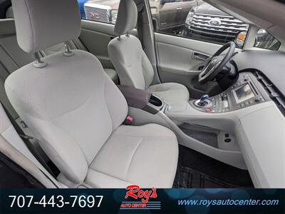 2012 Toyota Prius Three - Photo 11 - Eureka, CA 95501