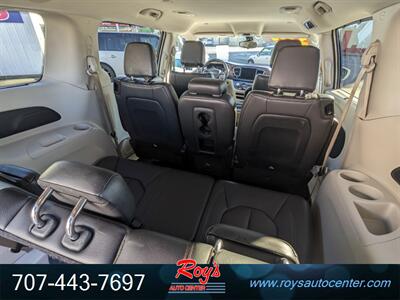 2017 Chrysler Pacifica Touring-L   - Photo 17 - Eureka, CA 95501
