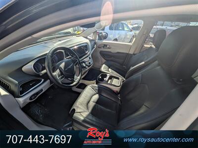 2020 Chrysler Pacifica Touring L   - Photo 23 - Eureka, CA 95501