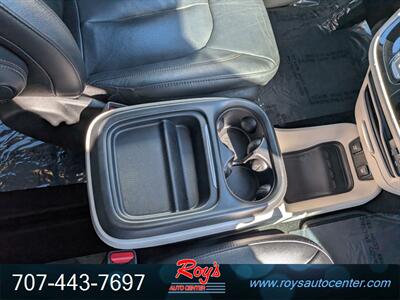 2020 Chrysler Pacifica Touring L   - Photo 12 - Eureka, CA 95501