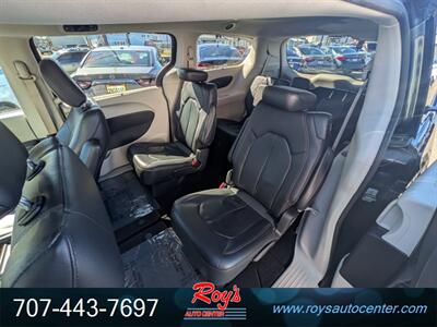 2020 Chrysler Pacifica Touring L   - Photo 22 - Eureka, CA 95501