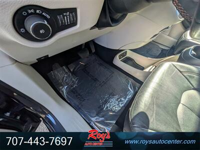 2020 Chrysler Pacifica Touring L   - Photo 25 - Eureka, CA 95501