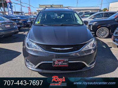 2020 Chrysler Pacifica Touring L   - Photo 5 - Eureka, CA 95501