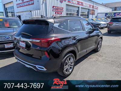 2021 Kia Seltos S  AWD - Photo 3 - Eureka, CA 95501