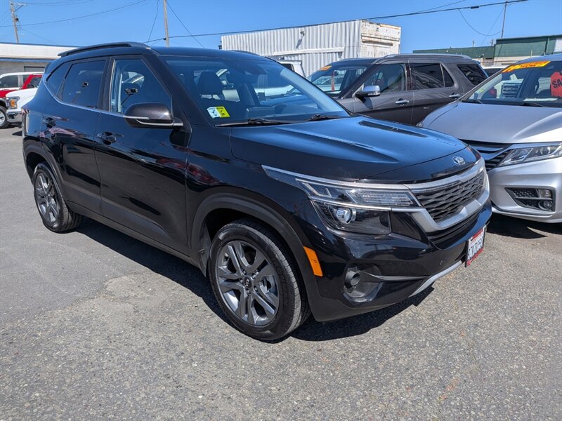 2021 Kia Seltos S  AWD