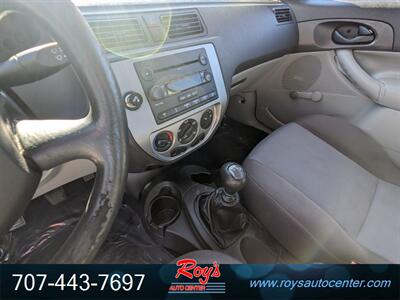 2007 Ford Focus ZX3 S   - Photo 10 - Eureka, CA 95501