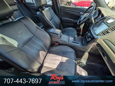 2014 Chrysler 300 Series S - Photo 10 - Eureka, CA 95501