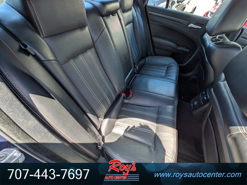 2014 Chrysler 300 Series S - Photo 12 - Eureka, CA 95501