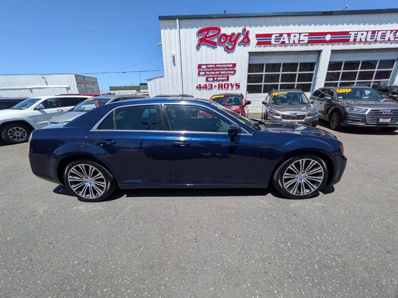 2014 Chrysler 300 Series S  