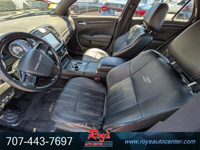 2014 Chrysler 300 Series S - Photo 15 - Eureka, CA 95501
