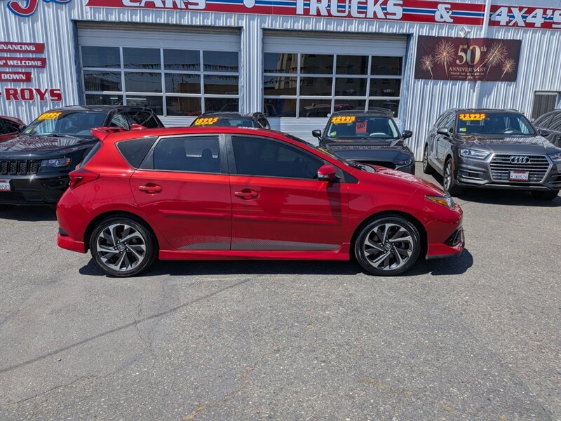 2017 Toyota Corolla iM  