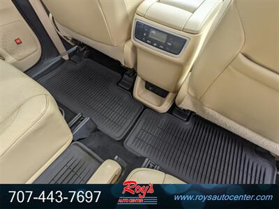 2015 Toyota Highlander Limited   - Photo 13 - Eureka, CA 95501