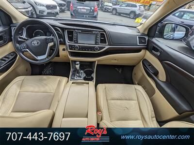 2015 Toyota Highlander Limited   - Photo 14 - Eureka, CA 95501