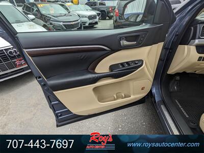 2015 Toyota Highlander Limited   - Photo 23 - Eureka, CA 95501