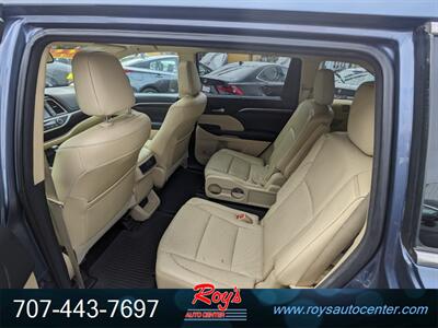 2015 Toyota Highlander Limited   - Photo 19 - Eureka, CA 95501
