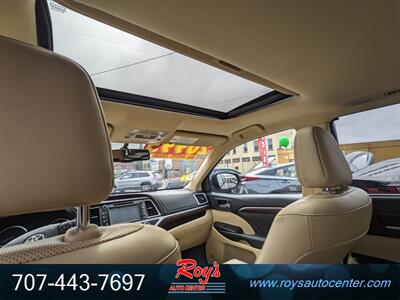 2015 Toyota Highlander Limited   - Photo 20 - Eureka, CA 95501
