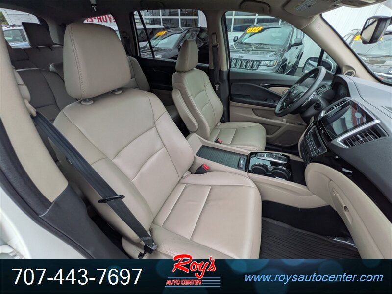 2016 Honda Pilot Touring AWD - Photo 10 - Eureka, CA 95501