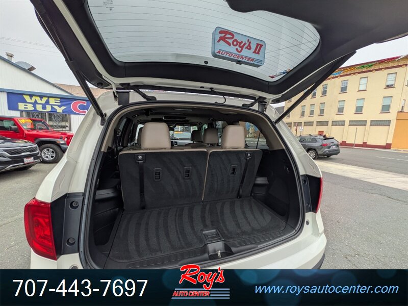 2016 Honda Pilot Touring AWD - Photo 20 - Eureka, CA 95501